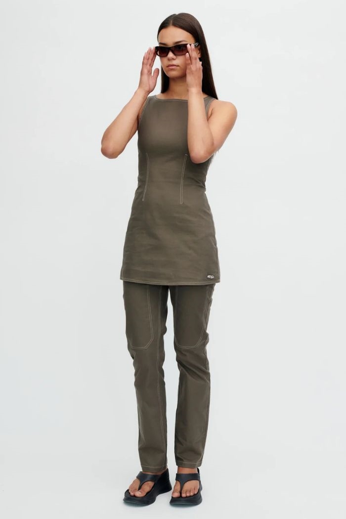 RESUMÉ, Frey dress, Mole